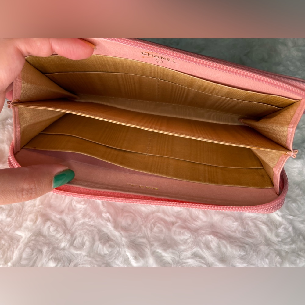 Chanel Pink CC Caviar Zip Long Wallet 🩷 - Picture 5 of 10